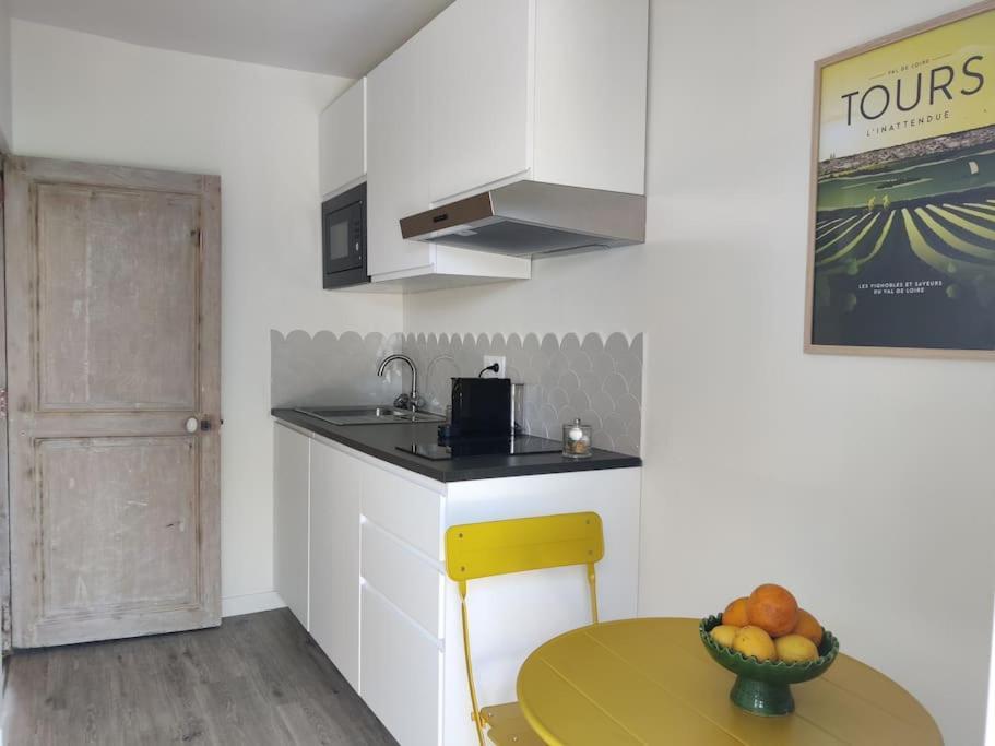 Bel Appart Renove Avec Terrasse Saint Avertin Bagian luar foto