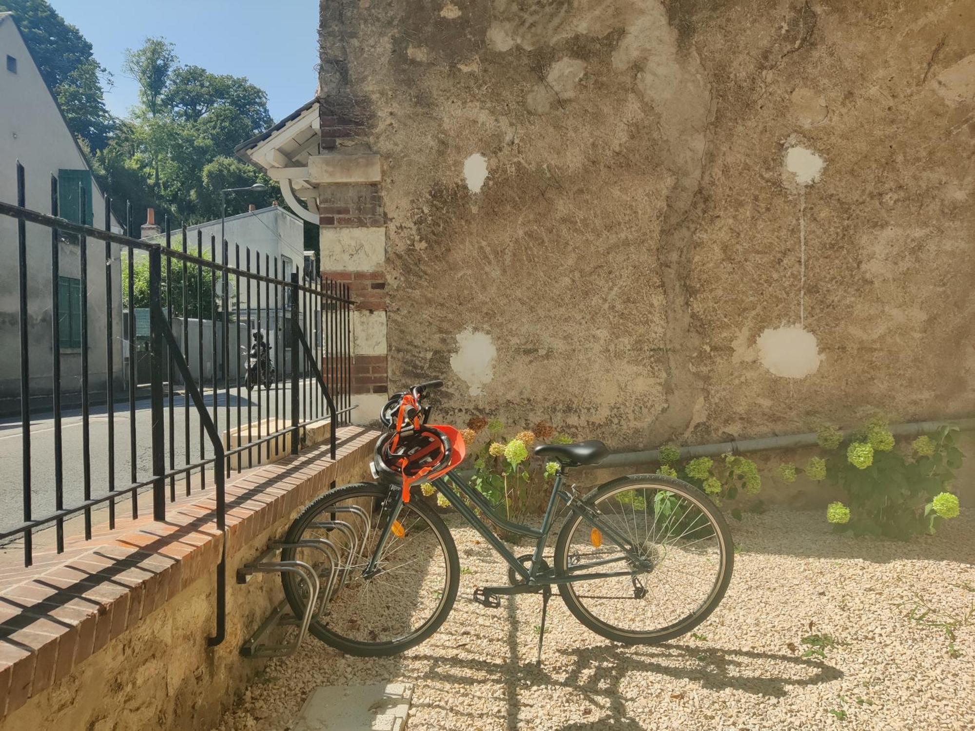 Bel Appart Renove Avec Terrasse Saint Avertin Bagian luar foto